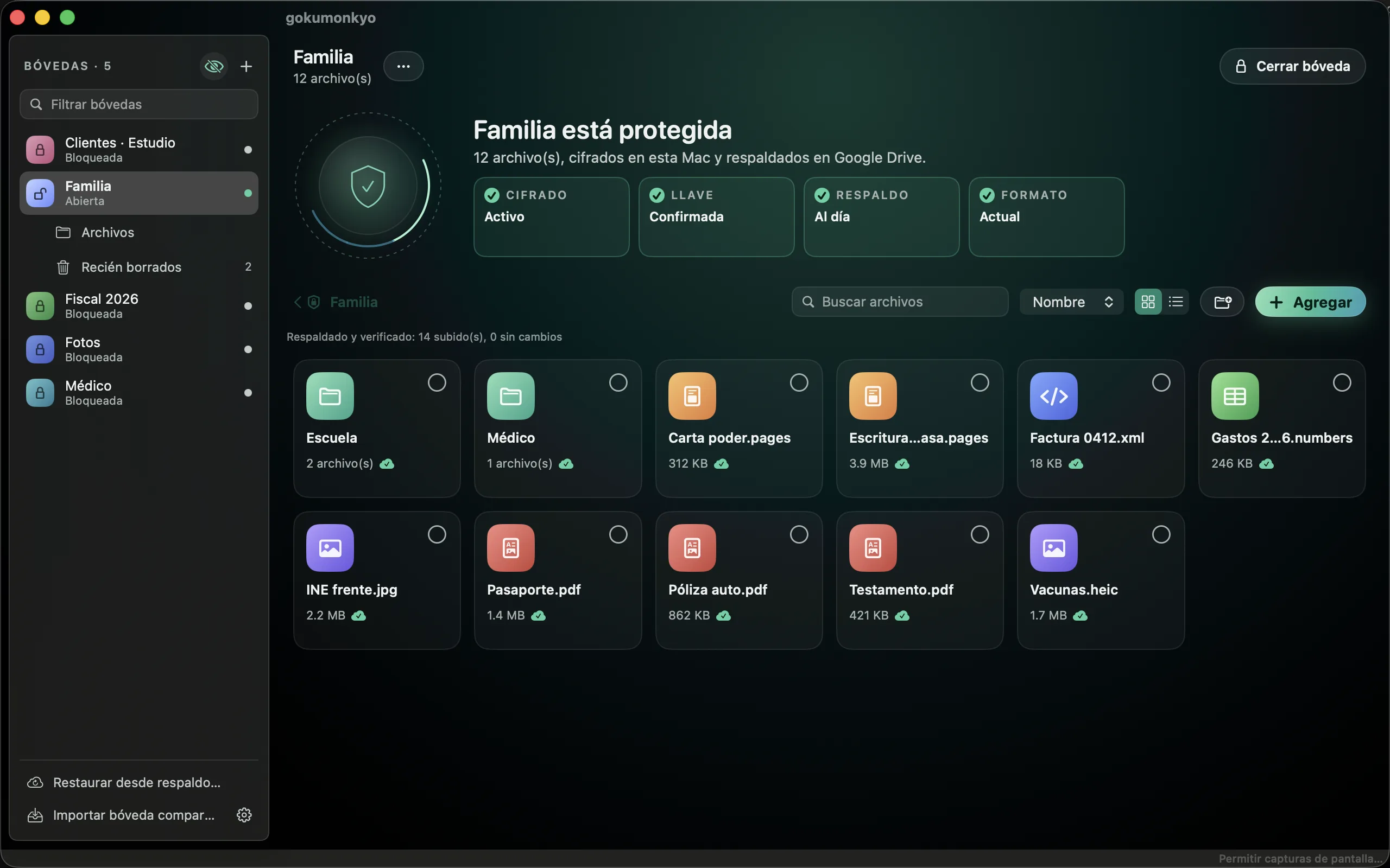 La app en tema oscuro