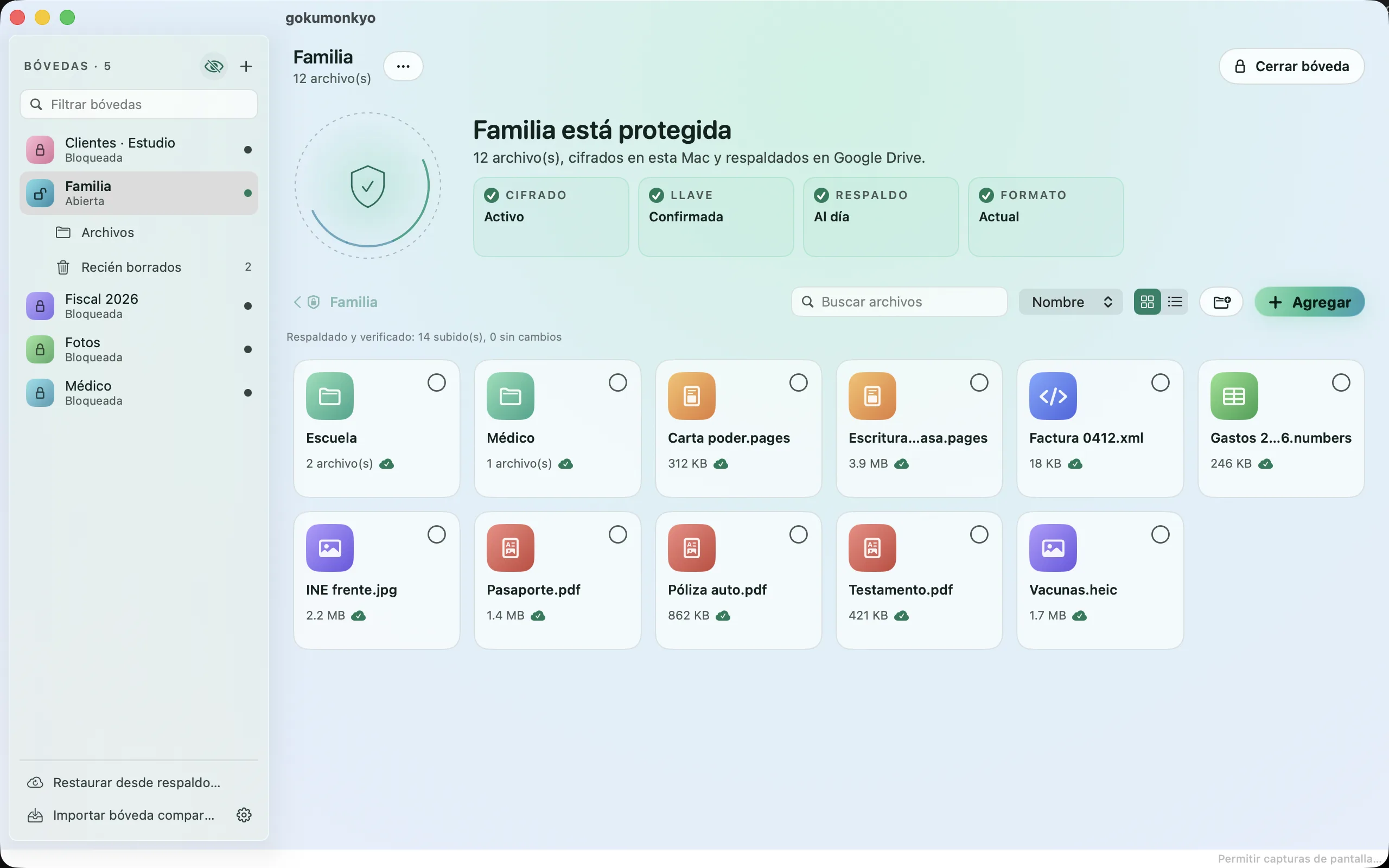 La app en tema claro